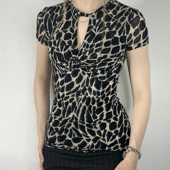 New Moda International Animal Print Short Sleeve Mesh Top Small - Picture 1 of 8